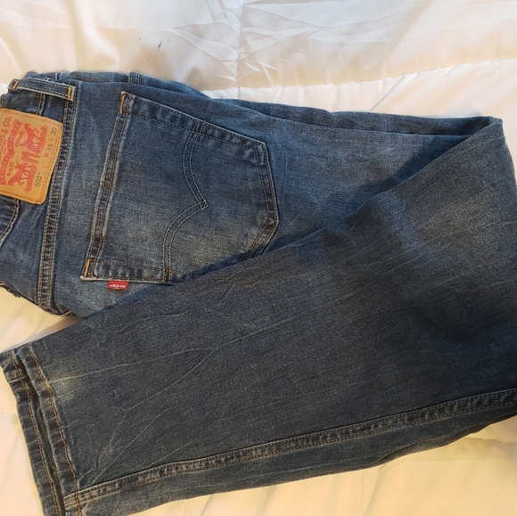 levi 602 jeans